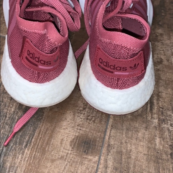 Women’s adidas shoes - Picture 4 of 4